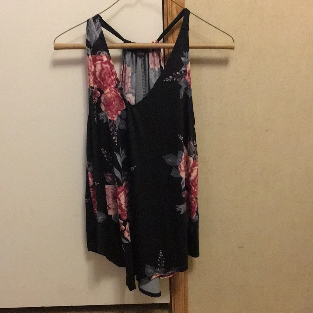 💗Beautiful Black Tank Top w/Roses💗